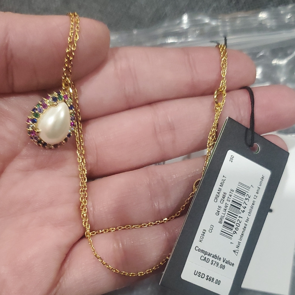 Kate Spade - Elegant Gold and Multicolor Pendant Necklace